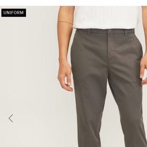 EVERLANE Men's Performance Chino Uniform